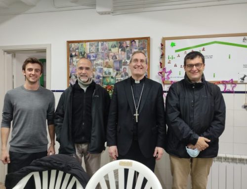 Mons. Javier Vilanova visita el Projecte Sostre
