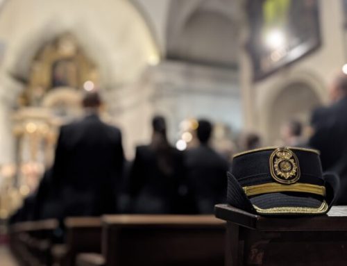 El cardenal Omella anima la Policia Nacional a ser «àngels guardians» de la societat